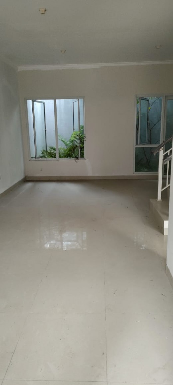 Rumah Dijual di Cluster Bohemia Gading Serpong